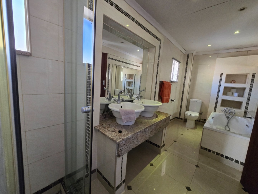  Bedroom Property for Sale in Bult North North West